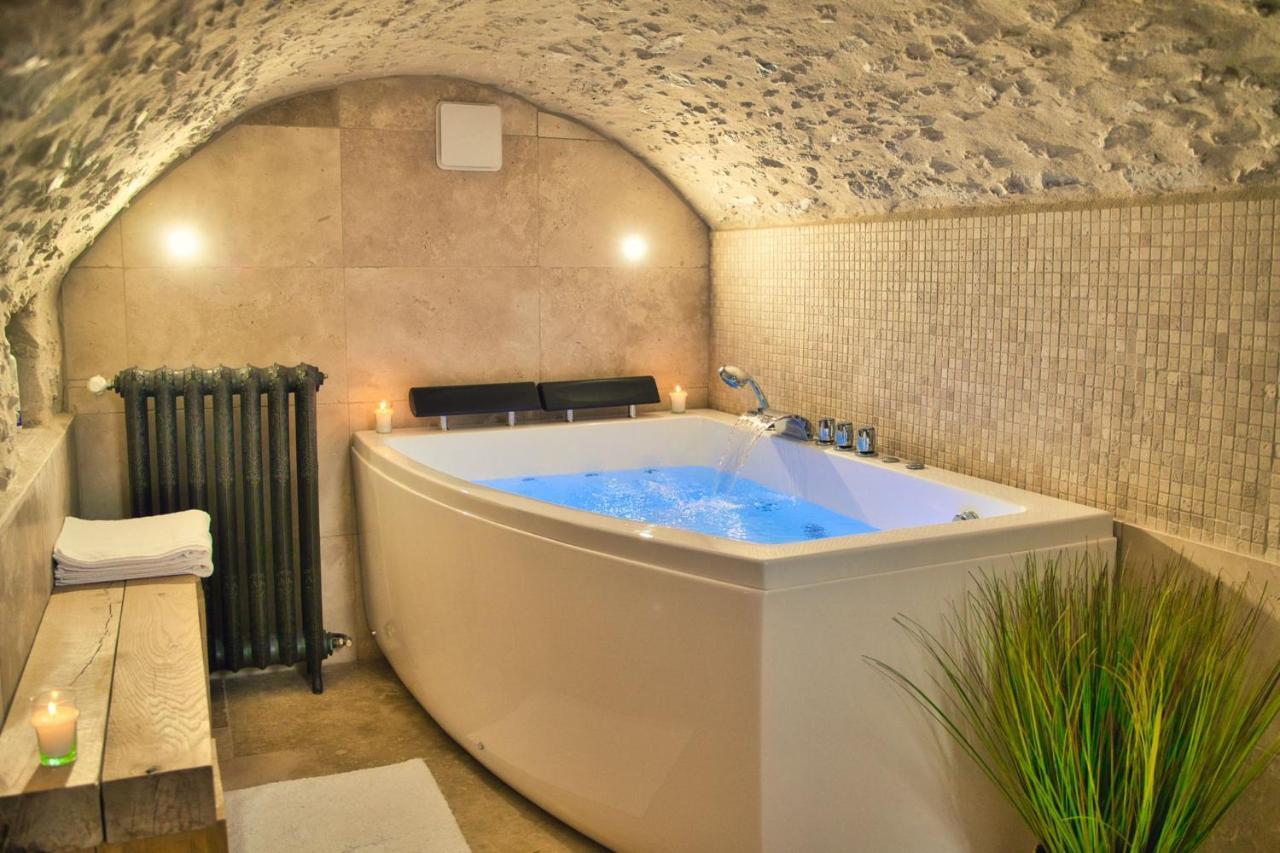 L'Oxalis Villa, Sauna Et Jaccuzi Privatif Bullion Exteriér fotografie